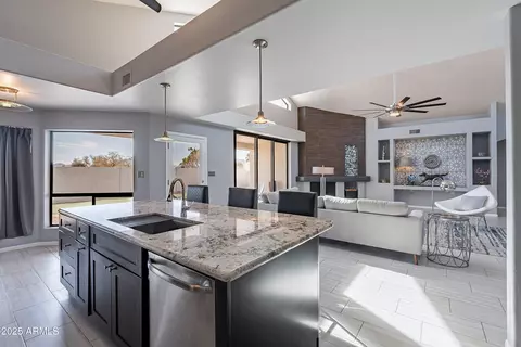Kitchen - 1219 E Seminole Dr, Phoenix, AZ 85022 photo 6 of 7