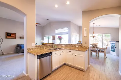 1054 W Park Ave, Gilbert, AZ 85233 photo 11