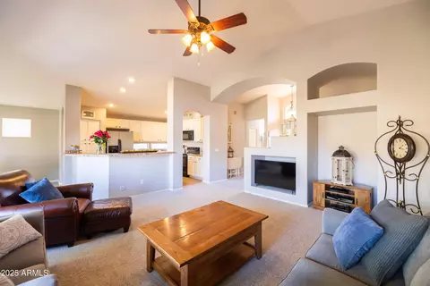 1054 W Park Ave, Gilbert, AZ 85233 photo 7