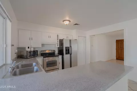2507 E Golden St, Mesa, AZ 85213 photo 7