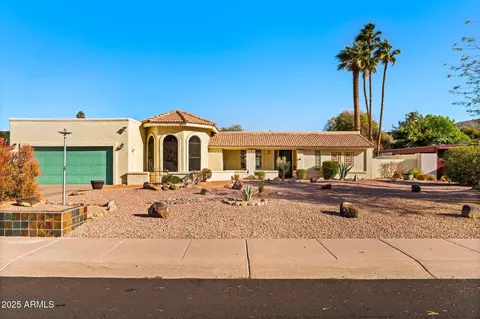 1031 W Indian Hills Pl, Phoenix, AZ 85023