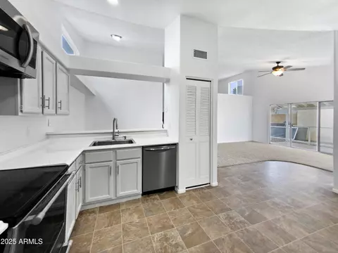 4233 E Covina St, Mesa, AZ 85205 photo 11