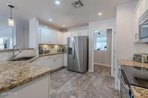 1896 S Porter St, Gilbert, AZ 85295 photo 11