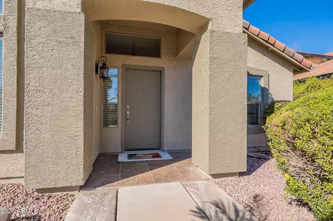 1896 S Porter St, Gilbert, AZ 85295 photo 4