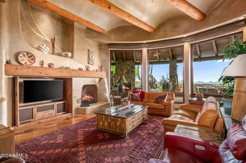 41731 N Stone Cutter Dr, Scottsdale, AZ 85262