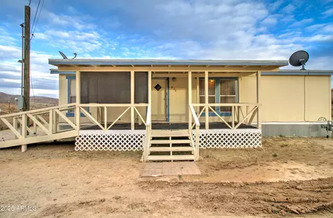 630 W Olive St, Globe, AZ 85501 photo 2