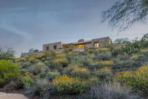 Exterior - 3101 E Acoma Dr, Phoenix, AZ 85032 photo 1 of 8