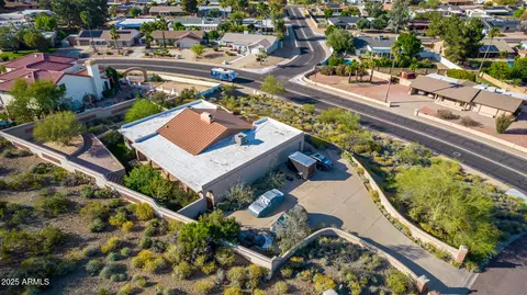View/Area - 3101 E Acoma Dr, Phoenix, AZ 85032 photo 2 of 4