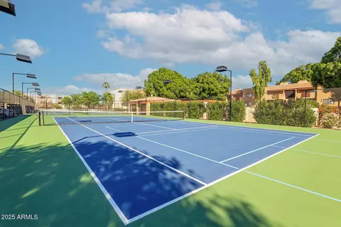 3031 N Civic Center Plz #261, Scottsdale, AZ 85251