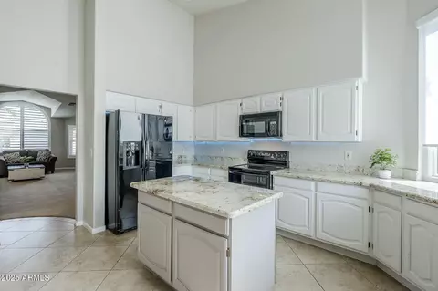 1835 E Brookwood Ct, Phoenix, AZ 85048 photo 11