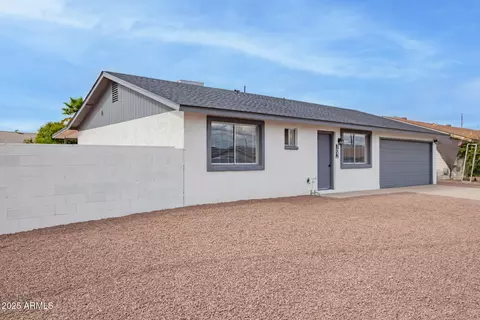 Exterior - 702 N Evergreen St, Gilbert, AZ 85233 photo 4 of 9