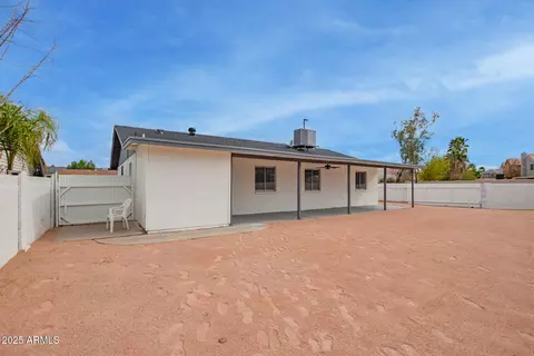 Exterior - 702 N Evergreen St, Gilbert, AZ 85233 photo 7 of 9