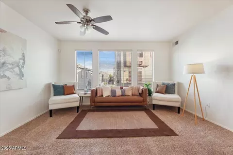 2402 E 5th St #1521, Tempe, AZ 85281