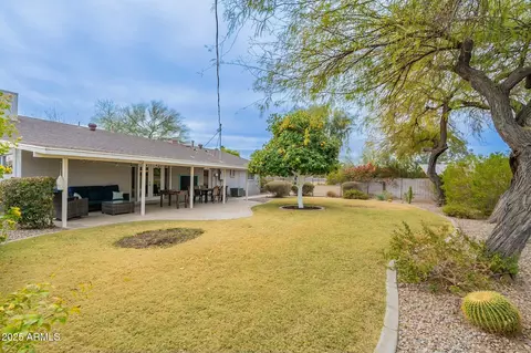 Exterior - 204 E Del Rio Dr, Tempe, AZ 85282 photo 7 of 16