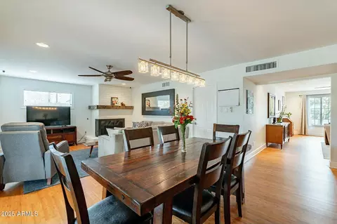 Dining - 204 E Del Rio Dr, Tempe, AZ 85282 photo 4 of 4