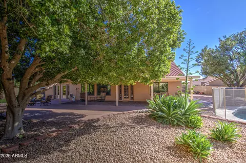 Exterior - 13214 S 39th St, Phoenix, AZ 85044 photo 12 of 17