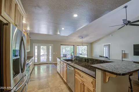 Kitchen - 13214 S 39th St, Phoenix, AZ 85044 photo 6 of 6