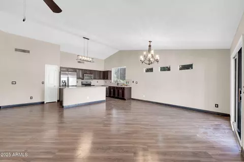 318 E Gail Dr, Gilbert, AZ 85296 photo 13