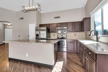 318 E Gail Dr, Gilbert, AZ 85296 photo 6
