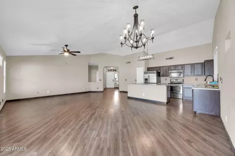 318 E Gail Dr, Gilbert, AZ 85296 photo 12