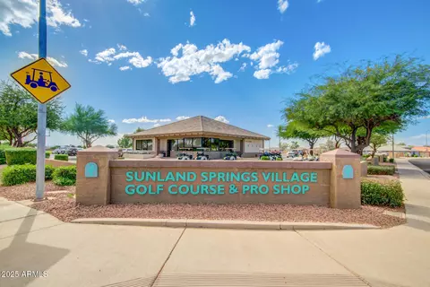 View/Area - 10960 E Monte Ave #286, Mesa, AZ 85209 photo 2 of 9
