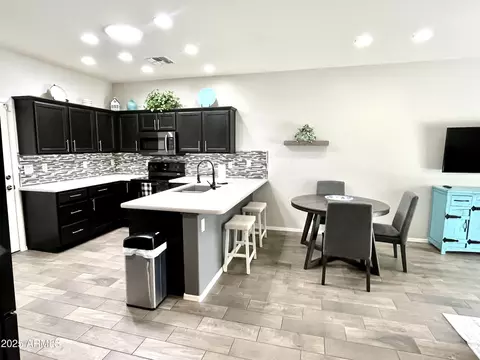 Kitchen - 10960 E Monte Ave #286, Mesa, AZ 85209 photo 2 of 2