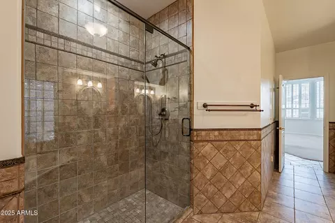 Bath - 4552 E Chuckwalla Cyn, Phoenix, AZ 85044 photo 3 of 5