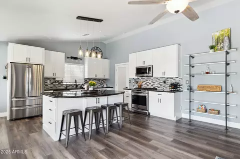 Kitchen - 3023 E John Cabot Dr, Phoenix, AZ 85032 photo 1 of 2