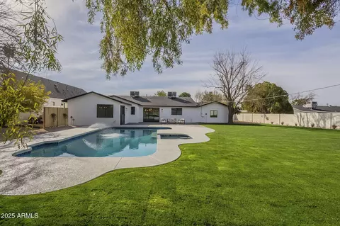 Exterior - 2902 E Pierson St, Phoenix, AZ 85016 photo 5 of 6