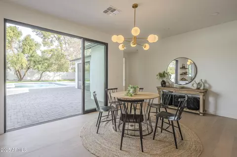 Dining - 2902 E Pierson St, Phoenix, AZ 85016 photo 3 of 3