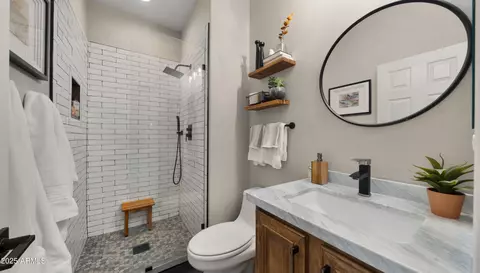 Bath - 3400 E Isaiah Ave, Gilbert, AZ 85298 photo 6 of 6