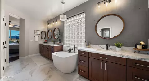 Bath - 3400 E Isaiah Ave, Gilbert, AZ 85298 photo 2 of 6