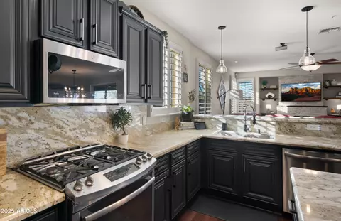 Kitchen - 3400 E Isaiah Ave, Gilbert, AZ 85298 photo 3 of 6