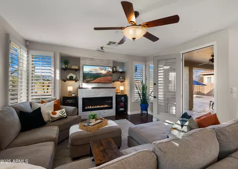 Living - 3400 E Isaiah Ave, Gilbert, AZ 85298 photo 3 of 3