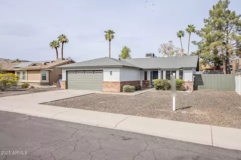 4814 E Pearce Rd, Phoenix, AZ 85044