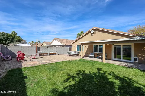 Exterior - 853 E Ross Ave, Phoenix, AZ 85024 photo 5 of 8