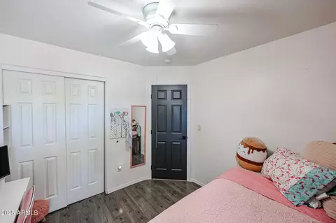 Bedroom - 853 E Ross Ave, Phoenix, AZ 85024 photo 1 of 7
