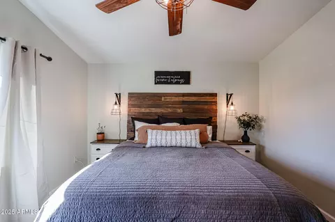 Bedroom - 853 E Ross Ave, Phoenix, AZ 85024 photo 7 of 7