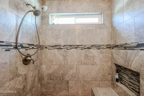 Bath - 853 E Ross Ave, Phoenix, AZ 85024 photo 7 of 7