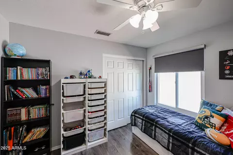 Bedroom - 853 E Ross Ave, Phoenix, AZ 85024 photo 4 of 7