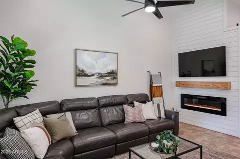 Living - 853 E Ross Ave, Phoenix, AZ 85024 photo 2 of 2