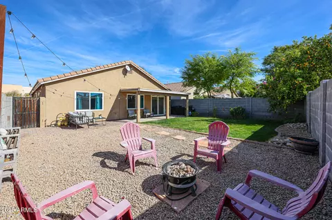 Exterior - 853 E Ross Ave, Phoenix, AZ 85024 photo 6 of 8