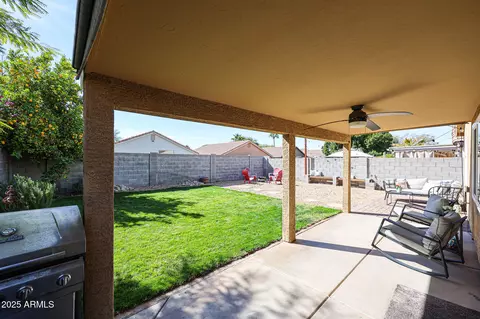 Exterior - 853 E Ross Ave, Phoenix, AZ 85024 photo 4 of 8