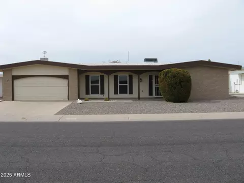 9221 W Briarwood Cir N, Sun City, AZ 85351