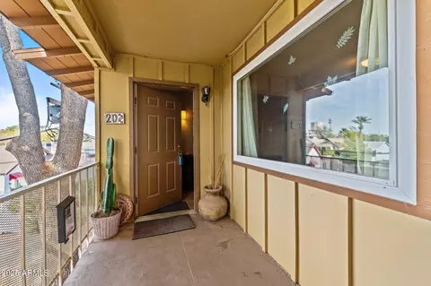 90 W Yavapai St #20, Wickenburg, AZ 85390