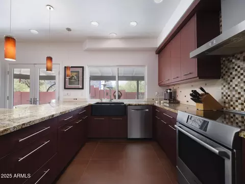 2229 E State Ave, Phoenix, AZ 85020 photo 2