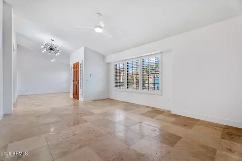 Living - 3913 E Goldfinch Gate Ln, Phoenix, AZ 85044 photo 1 of 7