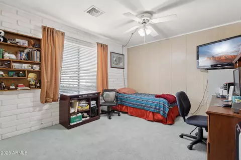 Bedroom - 2231 E Orangewood Ave, Phoenix, AZ 85020 photo 5 of 7