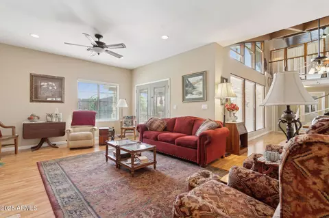 Living - 2231 E Orangewood Ave, Phoenix, AZ 85020 photo 2 of 6