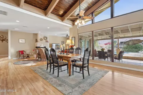 Dining - 2231 E Orangewood Ave, Phoenix, AZ 85020 photo 2 of 3